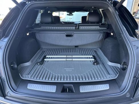 Certified 2022 Cadillac XT5 Premium Luxury w/ LPO, Floor Liner Package image 78
