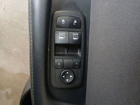 Used 2023 Dodge Challenger SXT image 24