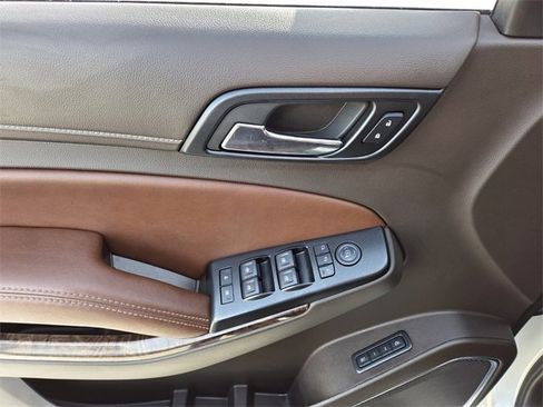 Certified 2015 Chevrolet Suburban LTZ image 18