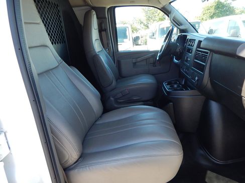 Used 2021 Chevrolet Express 2500 w/ Driver Convenience Package RWD image 22