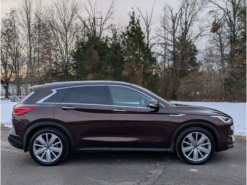 Used 2020 INFINITI QX50 Sensory w/ Climate Package image 8