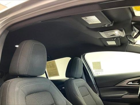 Used 2025 Chevrolet Equinox EV LT w/ Comfort Package AWD/4WD image 23
