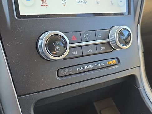 Used 2021 Ford Edge SEL w/ Convenience Package image 37