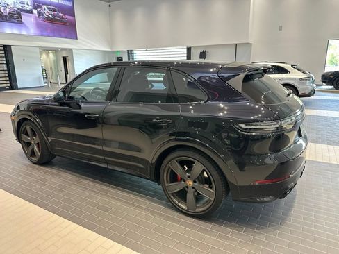 Certified 2021 Porsche Cayenne GTS AWD/4WD image 3