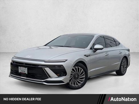 Used 2026 Hyundai Sonata Limited FWD image 1