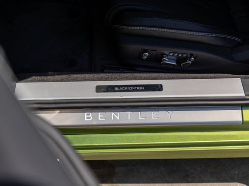 Certified 2025 Bentley Continental GTC AWD/4WD image 24
