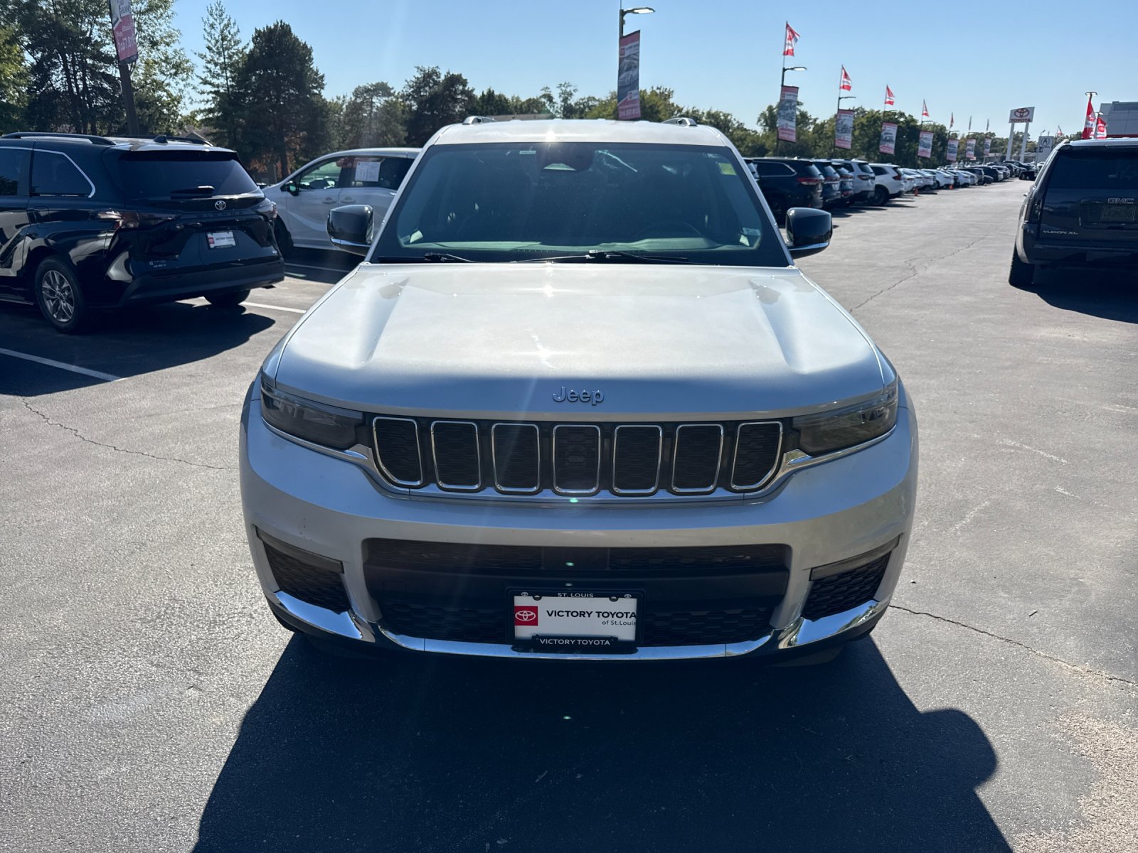 Used 2021 Jeep Grand Cherokee L Limited AWD/4WD image 8