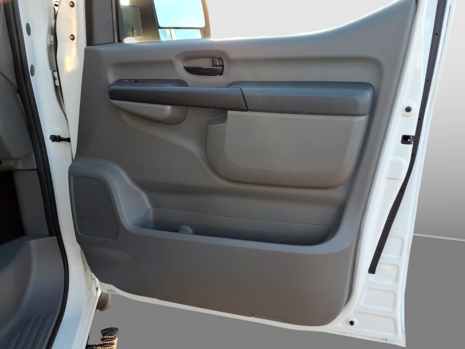 Used 2018 Nissan NV 2500 SV w/ Navigation Package RWD image 23
