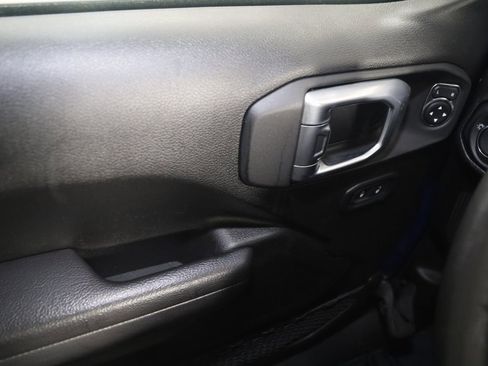 Used 2022 Jeep Wrangler Unlimited Sport image 27