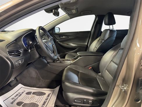 Used 2024 Chevrolet Malibu LT image 12