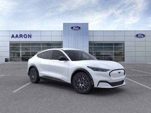 Used 2024 Ford Mustang Mach-E Premium image 7