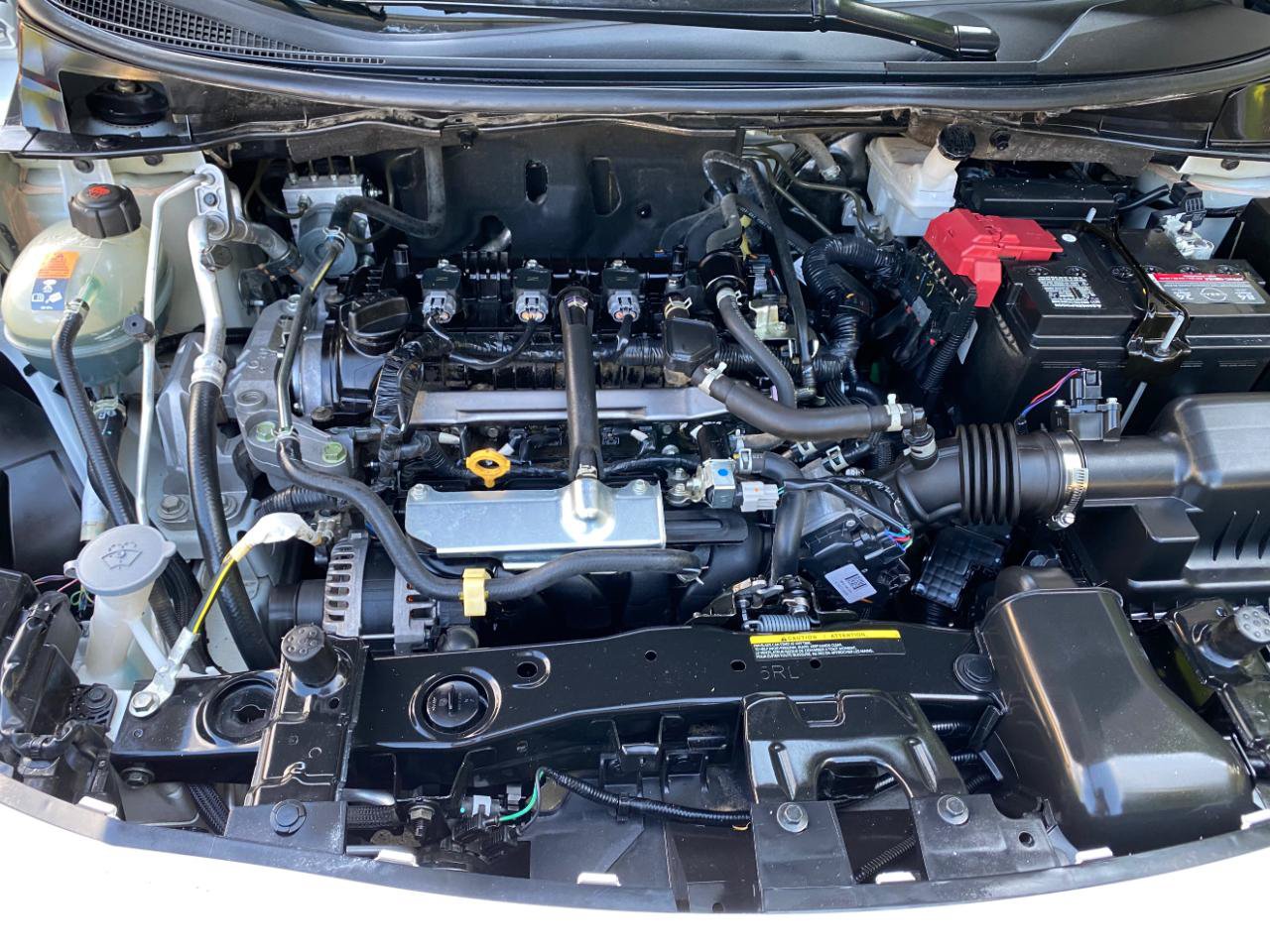 Used 2022 Nissan Versa SV FWD image 4