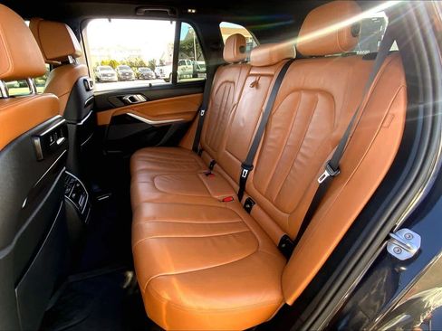 Used 2020 BMW X5 sDrive40i w/ Executive Package image 17