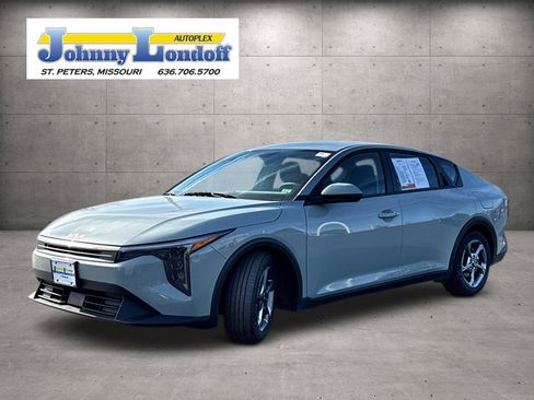 Used 2025 Kia K4 LXS image 4