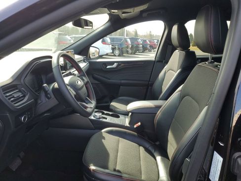 Used 2025 Ford Escape ST-Line image 8