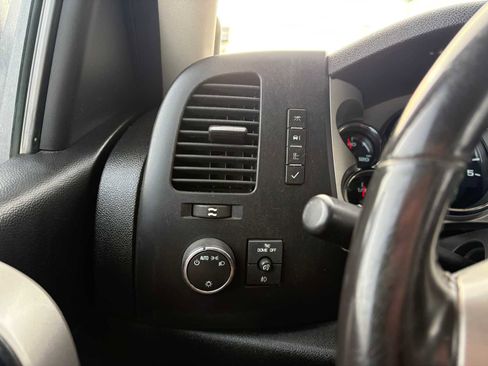 Used 2013 Chevrolet Silverado 2500 LT w/ Interior Plus Package image 12