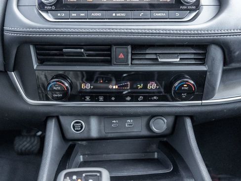 Used 2023 Nissan Rogue SV AWD/4WD image 29