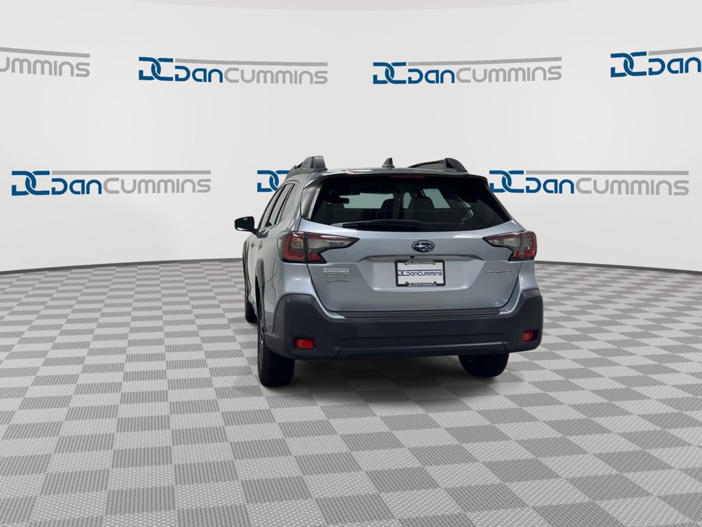 Used 2024 Subaru Outback AWD/4WD image 7