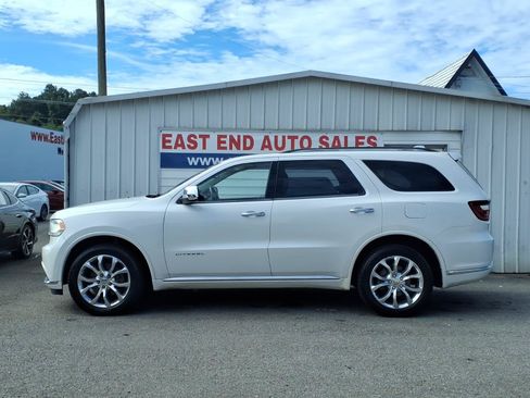 Used 2017 Dodge Durango Citadel w/ Technology Group AWD/4WD image 2