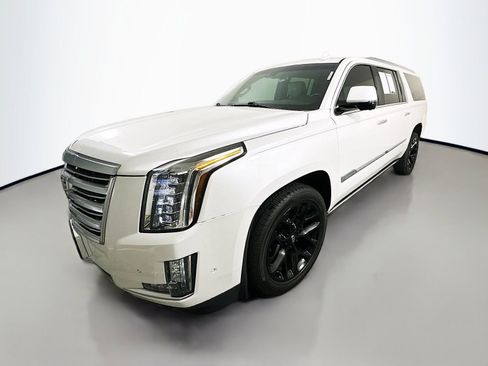 Used 2019 Cadillac Escalade ESV Platinum AWD/4WD image 3