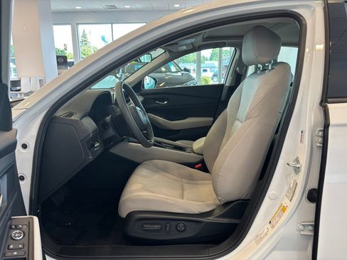 Used 2023 Honda Accord EX image 13