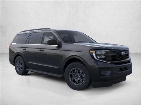 New 2026 Ford Expedition Active RWD image 7