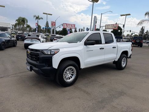 Used 2023 Chevrolet Colorado W/T RWD image 3