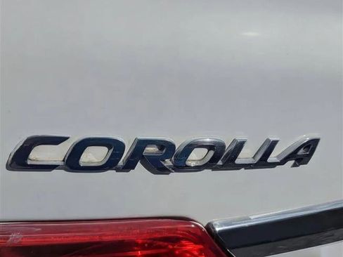 Used 2013 Toyota Corolla LE FWD image 34