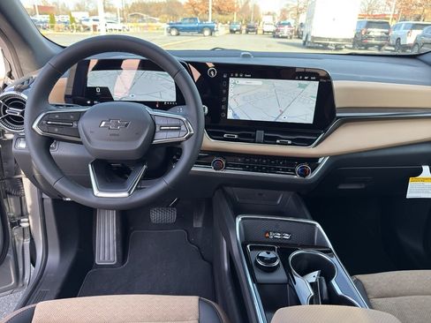 New 2026 Chevrolet Equinox ACTIV image 24