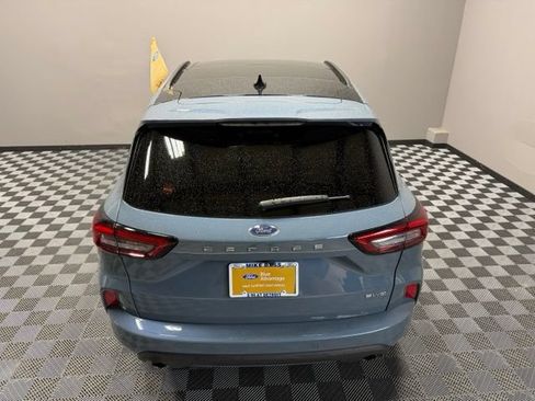 Used 2024 Ford Escape ST-Line w/ Tech Pack #1 AWD/4WD image 11