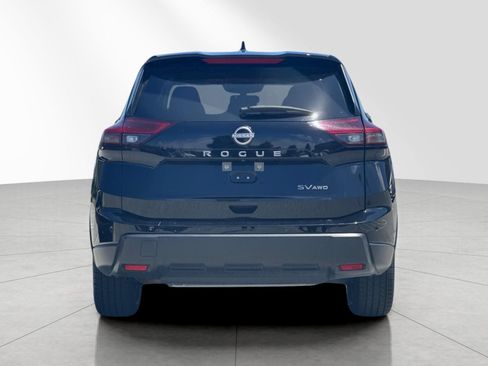 Used 2024 Nissan Rogue SV AWD/4WD image 5