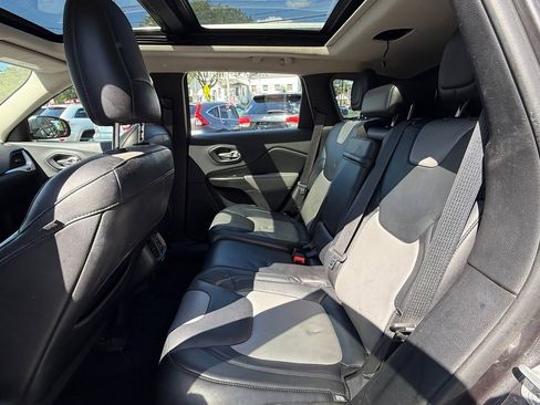 Used 2014 Jeep Cherokee Limited image 10