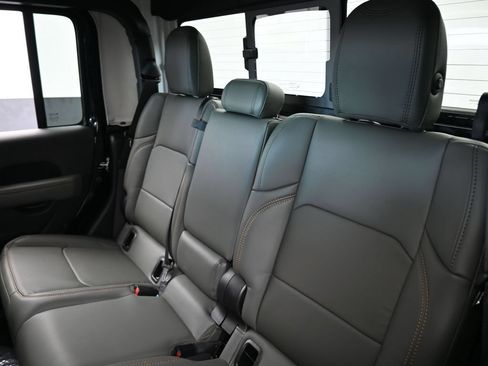 New 2026 Jeep Gladiator Mojave AWD/4WD image 30