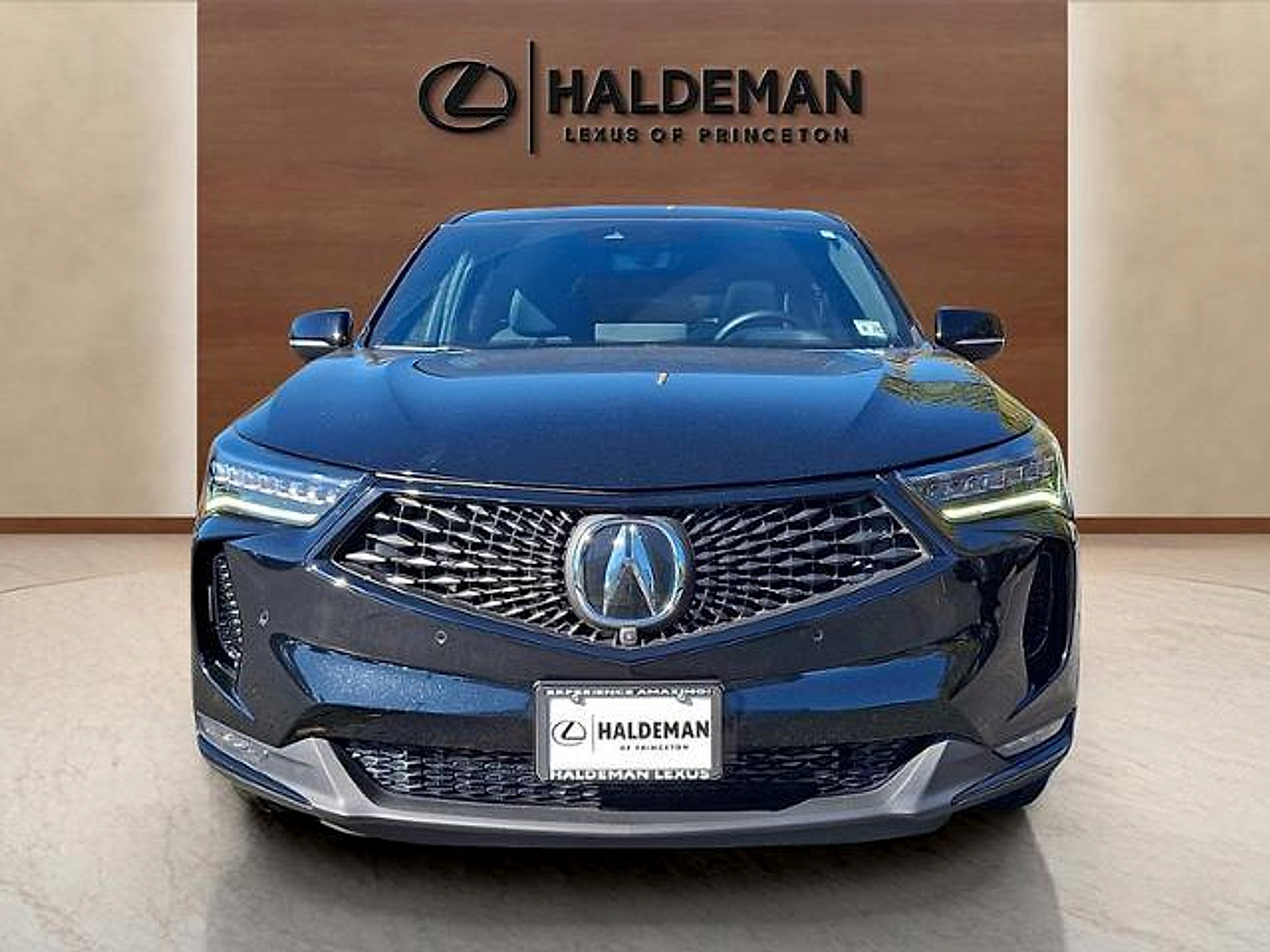 Used 2022 Acura RDX w/ Advance Package AWD/4WD image 2