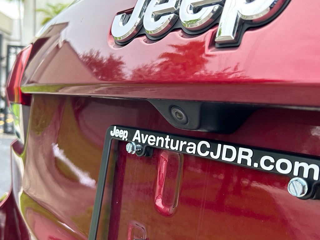 Used 2021 Jeep Grand Cherokee Laredo RWD image 35