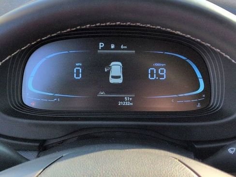 Certified 2023 Hyundai Venue SEL image 20