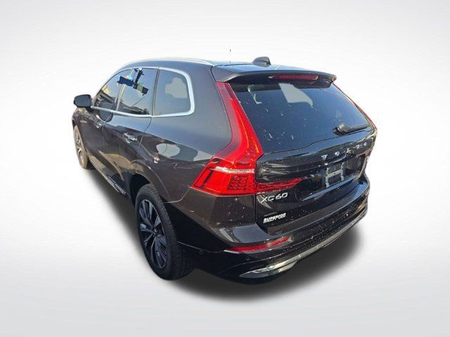 Used 2023 Volvo XC60 B5 Plus FWD image 3