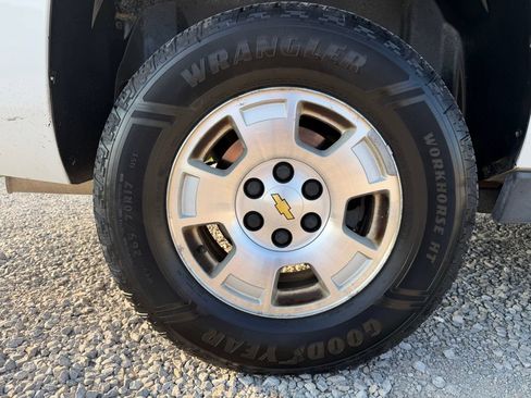 Used 2013 Chevrolet Suburban LT AWD/4WD image 31
