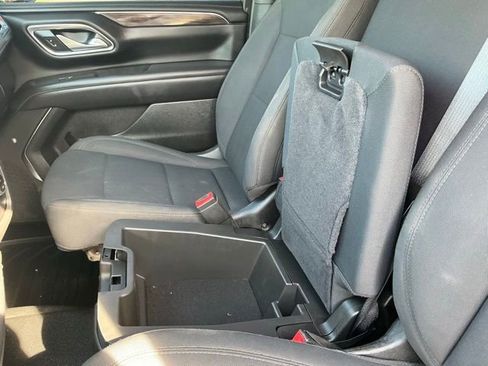 Used 2022 Chevrolet Tahoe 4WD w/ Remote Keyless Entry Package image 36
