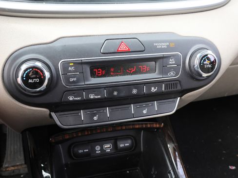 Used 2020 Kia Sorento EX image 26