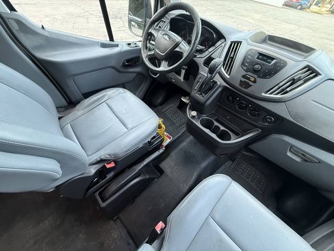 Used 2019 Ford Transit 250 148 Low Roof RWD image 8