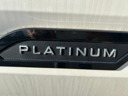 Used 2022 Toyota Tundra Platinum w/ Advanced Package AWD/4WD image 8