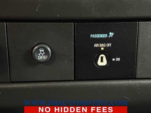 Used 2016 Chevrolet Express 2500 image 21
