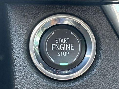 Used 2025 Buick Envista Sport Touring FWD image 25