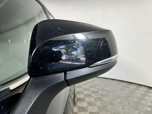 Used 2024 Toyota Highlander LE image 13