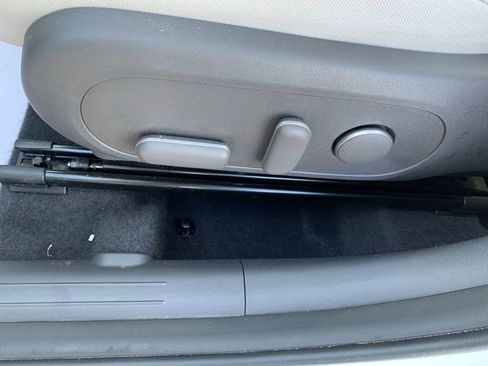 Used 2024 Hyundai Kona SEL image 12