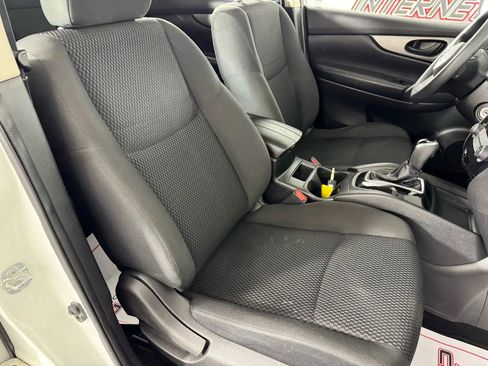 Used 2018 Nissan Rogue Sport S w/ S Appearance Package image 30