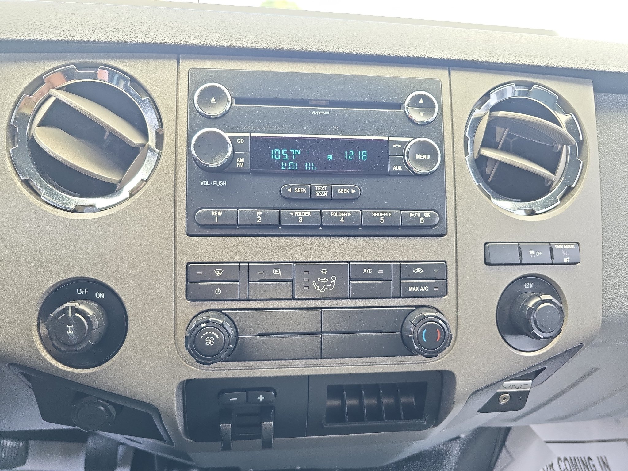 Used 2016 Ford F250 XLT AWD/4WD image 23