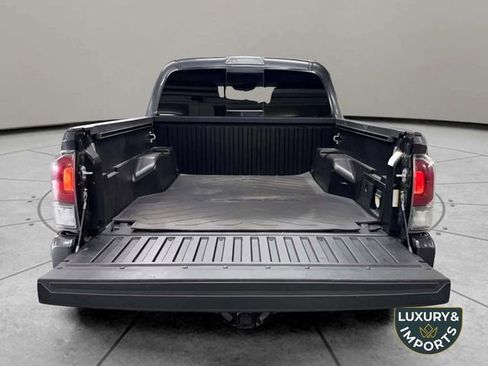 Used 2023 Toyota Tacoma TRD Sport image 9