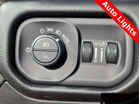 Used 2022 RAM 1500 Laramie image 24